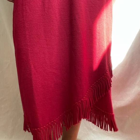 Beautiful Red Fringe Detail Skirt - Picture 6 of 10